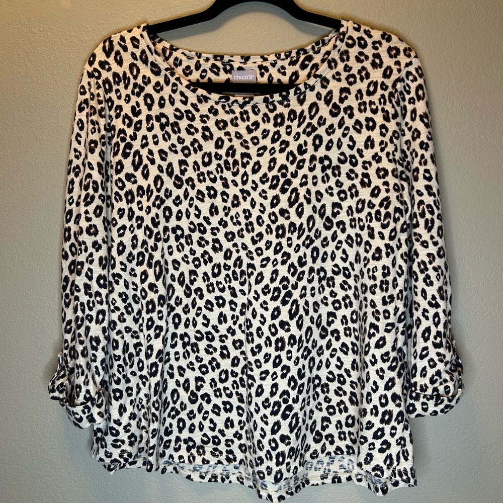 Chico's Animal Print 3/4 Sleeve Roll Tab Top
